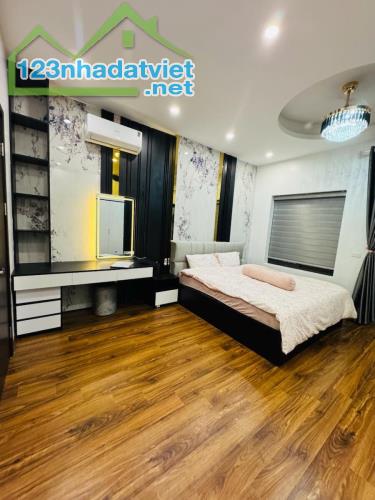 Bán nhà phố Nguyễn Cao, Hai Bà Trưng 38m, 5 tầng. Giá: 12.3 tỷ - 2