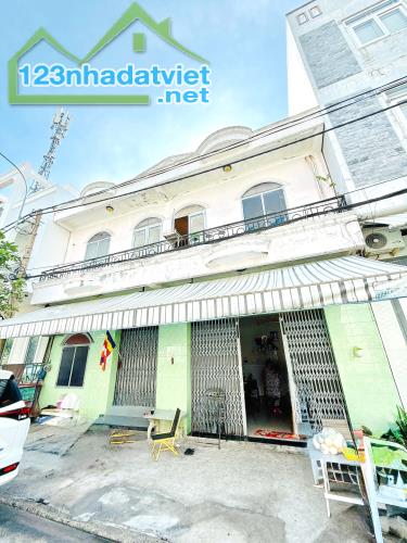 Bán nhà 1 lầu mặt tiền NB khu Bình Hưng, Bình Chánh (sát Quận 8)