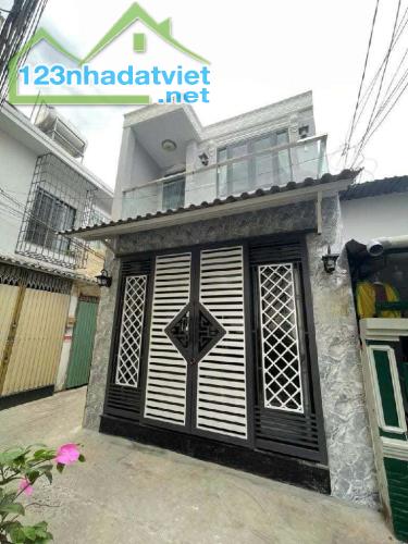 CỰC HIẾM! NHÀ LÂM VĂN BỀN, QUẬN 7- NGANG KHỦNG 8,45M - DT 110M2- CHỈ NHỈNH 6 TỶ