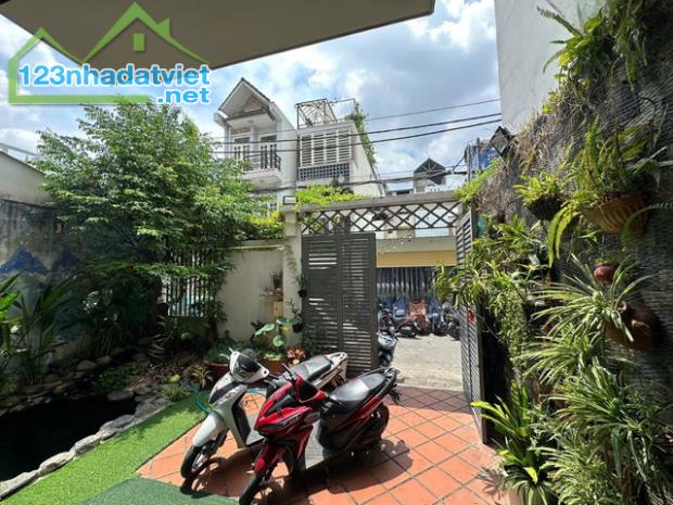 Nhà Mới 4Tầng Cách mặt Tiền 15M Hẻm Thẳng Xe Hơi Sổ Vuông 60m2 Gía 13 Tỷ Thương Lượng