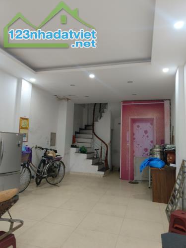 Bán nhà Mặt Phố Xã Đàn, Vị trí đắc địa 41/48m, 6Tầng, MT 4m 28.5 Tỷ, KD đỉnh - 4