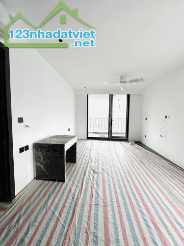 Bán Nhà Mặt Phố Quận Tây Hồ , 200m2 , 6 Tầng , Mặt tiền 8,5m , Gía chỉ 200 Tỷ - 1