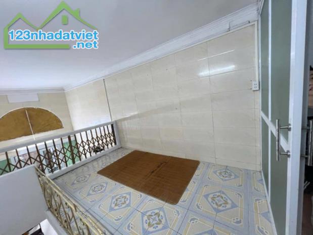 Bán nhà Trương Định 30M2 x3T -4,79 Tỷ sổ riêng-gần phố - 2
