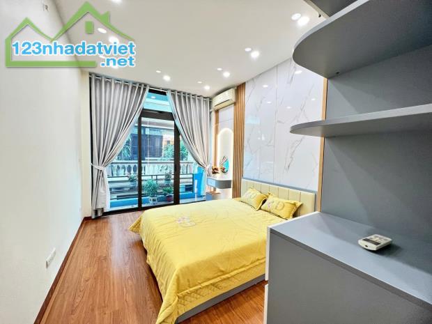 "Bán nhà phố 8/3 - Kim Ngưu, Hai Bà Trưng 41m, 5 tầng. Giá: 11.5 tỷ - 3