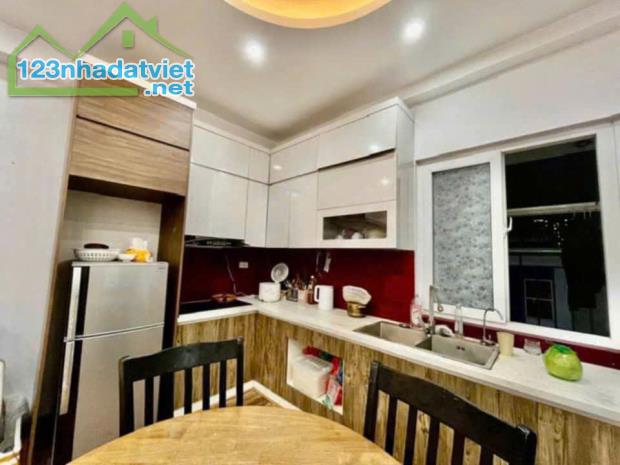 Chính chủ gửi bán CĂN GÓC 80m2 full nội thất, giá 2.85 tỷ, nằm trong 6 tòa mới nhất - 4