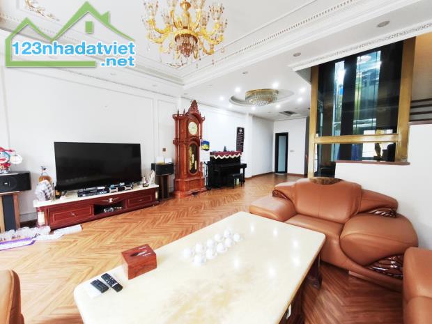 Siêu phẩm 5 tầng Việt Hưng, Thang máy, nội thất đẳng cấp, Gara ô tô 95m, MT 6m, nhỉnh 22tỷ - 2