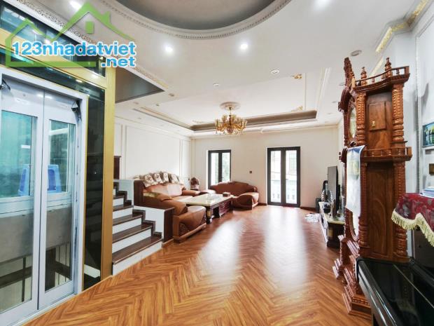Siêu phẩm 5 tầng Việt Hưng, Thang máy, nội thất đẳng cấp, Gara ô tô 95m, MT 6m, nhỉnh 22tỷ - 3
