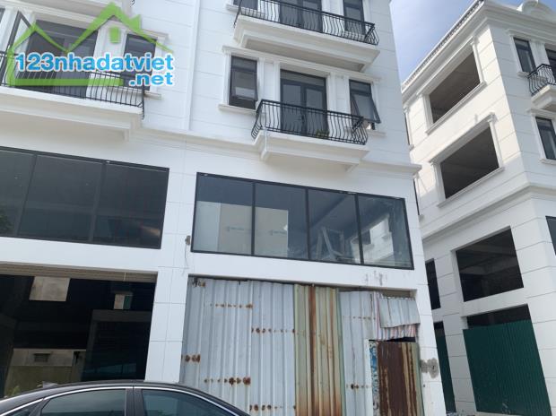 Bán căn 94,5m Shophouse Sông Hồng ngay gần phố Cửu Việt, đường 13m kinh doanh cực tốt - 2