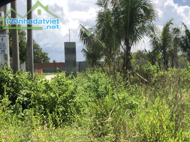 Bán 60m x 60m đất 3 mặt tiền Lê Minh Công - TX LaGi 1380m2 thổ cư View Biển - 1