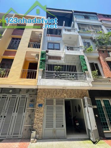 Bán nhà ngõ 43 Cổ Nhuế,ô tô vào nhà,52m,4T,giá 11 tỷ,Từ Liêm,LH Hải 0966866250