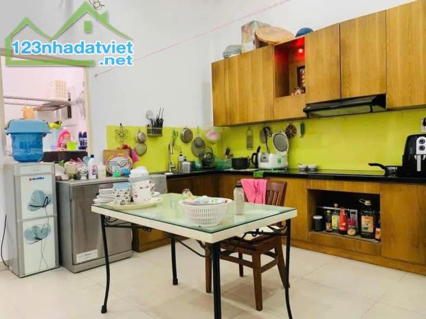 SÁT MT! Bán Nhà 4 Tầng Cực Đẹp Điện Biên Phủ, 42m2, 7.3 Tỷ TL - 1