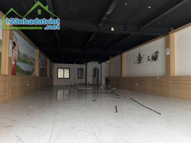 Bán nhà mặt phố Lạc Long Quân, Quận Tây Hồ, 150m2, Mặt tiền hơn 7m, giá chỉ 88 tỷ - 3