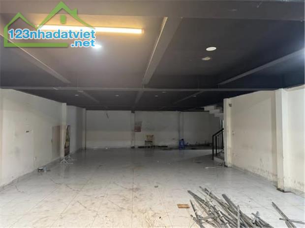 Bán nhà mặt phố Lạc Long Quân, Quận Tây Hồ, 150m2, Mặt tiền hơn 7m, giá chỉ 88 tỷ - 2