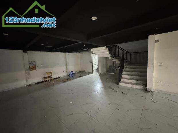 Bán nhà mặt phố Lạc Long Quân, Quận Tây Hồ, 150m2, Mặt tiền hơn 7m, giá chỉ 88 tỷ - 1