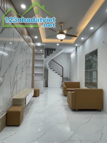 Bán Nhà Minh Khai – Hai Bà Trưng, 40m ra mặt phố, 30m2, 4 tầng, 5.6 tỷ - 1