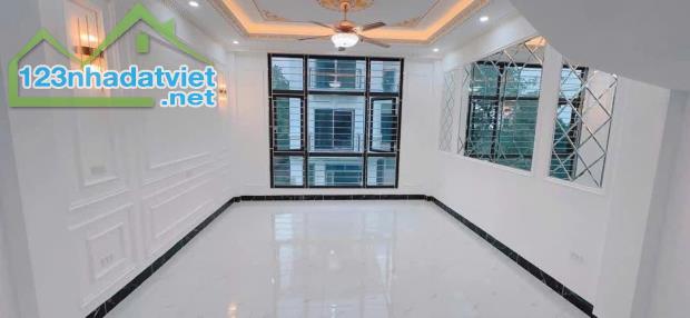 CỰC RẺ!!! NHÀ 4 TẦNG GIÁ 2.75 TỶ CẠNH ĐẠI HỌC SƯ PHẠM TD-TT - 1