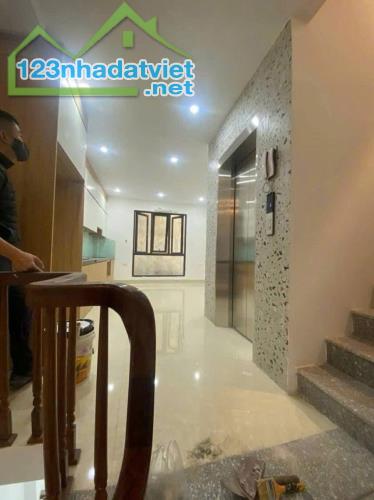 NHÀ MỚI Quan Nhân - NGÕ NÔNG - THANG MÁY DT 32m2 6 tầng MT 4.3m Giá 9.1 tỷ - 3