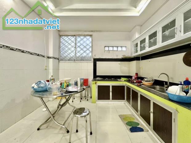 KHU VIP- HIẾM NHÀ BÁN- HẺM XE TẢI BÌNH THẠNH- UNG VĂN KHIÊM- 62M-CÔNG NHẬN ĐỦ- 4 TẦNG- 4X1 - 4