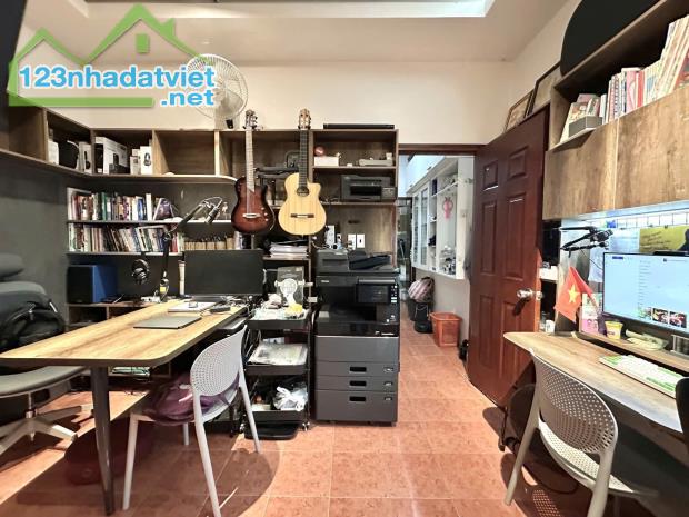BÙI ĐÌNH TUÝ – P.24 BÌNH THẠNH – 52M² – HẺM Ô TÔ – GIÁ CHỈ 6.78 TỶ – TẶNG NHÀ, BÁN ĐẤT