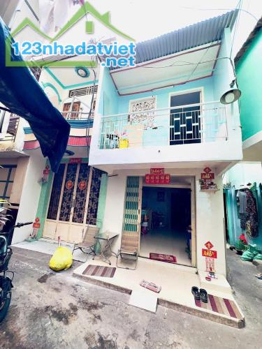 Nhà 56.5m2 hẻm Tùng Thiện Vương P13Q8, giá 3.88 tỷ - 4
