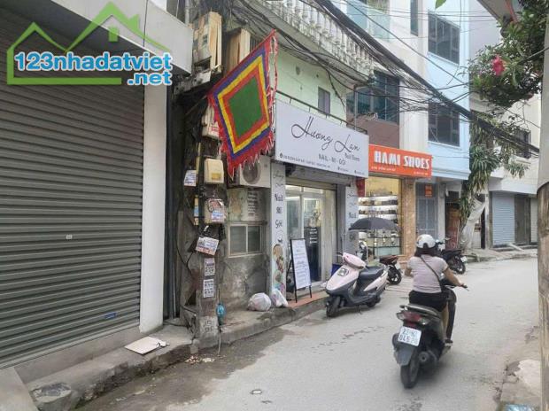 Bán nhà 14.6tỷ  tại Giáp Bát Hoàng Mai Hà Nội diện tích 73m2 x nhà 2 tầng x mặt tiền 5m