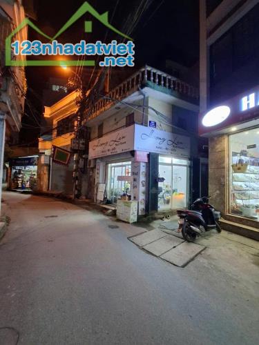 Bán nhà 14.6tỷ  tại Giáp Bát Hoàng Mai Hà Nội diện tích 73m2 x nhà 2 tầng x mặt tiền 5m - 3