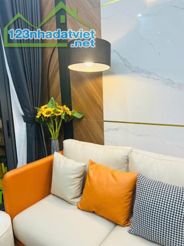 Hồ Tùng Mậu, 48m2, lô góc, sát phố, oto tránh 45m 9 tỷ hơn - 2