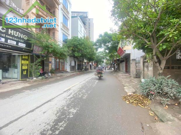 🏠🏠🏠QUANG TRUNG___ĐẦU TƯ__80M2____Ô TÔ ĐỖ CỬA___NHỈNH 4 TỶ XÍU