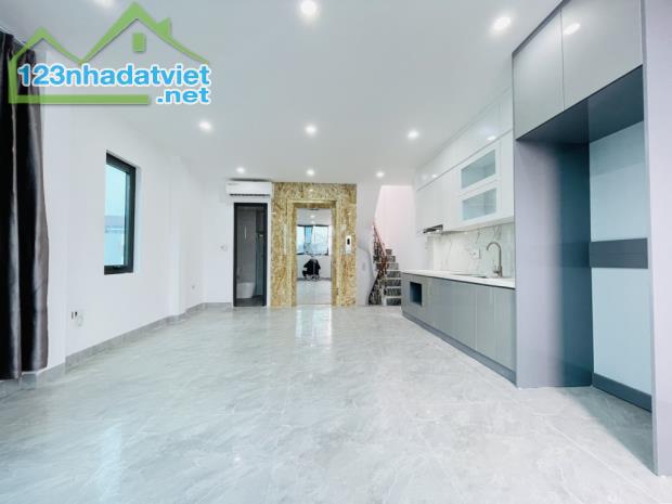 NHÀ ĐẸP THANG MÁY NGOẠI MẶT TIỀN RỘNG PHỐ CỔ HÀ ĐÔNG 40m chỉ 7.x tỷ