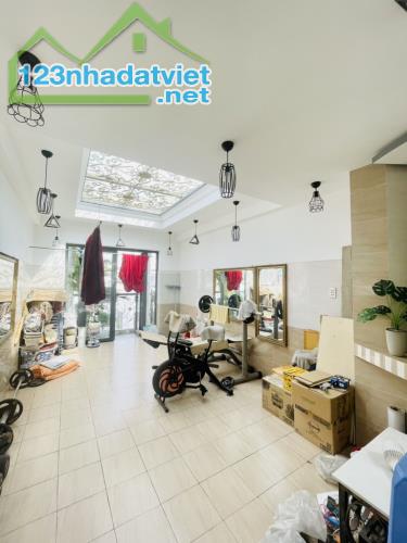 NHÀ PHỐ HXH 8M – KHU CHỢ TÂN BÌNH – BÀNH VĂN TRÂN – DT 60M² – 4 TẦNG BTCT – CHỈ 12.X TỶ