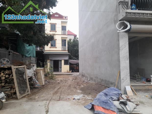 ĐẤT BIÊN GIANG ĐƯỜNG 2 ÔTÔ TRÁNH 3.X TỶ