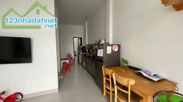 Về quê cần bán nhà cấp 4, 2PN gần chợ cây xăng 26 KP1A Tân Phong - 2