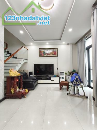 🔥 CHỦ GẤP BÁN – HẠ CHÀO 300 TRIỆU – GIÁ MỚI CHỈ CÒN 8 TỶ - NGAN KHỦNG 8M - 155M2 🔥 - 1