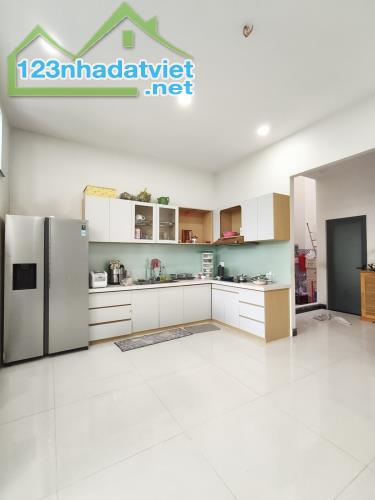 🔥 CHỦ GẤP BÁN – HẠ CHÀO 300 TRIỆU – GIÁ MỚI CHỈ CÒN 8 TỶ - NGAN KHỦNG 8M - 155M2 🔥 - 2