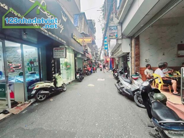 BÁN NHÀ MP: THÁI THỊNH 1-ĐỐNG ĐA. DT:76/90M2 X 4T X 5.2M.