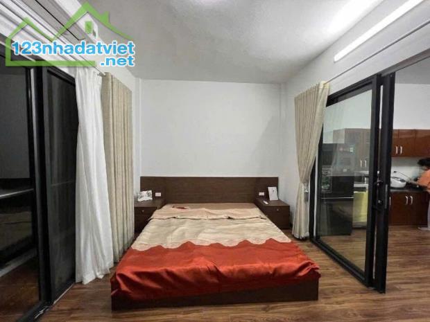 BÁN NHÀ MP: THÁI THỊNH 1-ĐỐNG ĐA. DT:76/90M2 X 4T X 5.2M. - 1