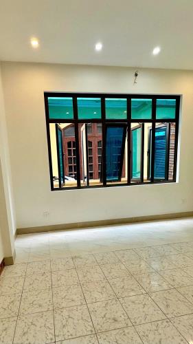 Cho thuê nhà nguyên căn nhà mới 4 tầng - số 39 ngõ 175/5 Định Công. - 3