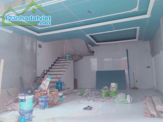 Cần Chuyển Nhượng căn nhà 3 tầng Xây độc lập Trong Ngõ LÊ_LAI ( Thông 191 ĐÀ NẴNG) Ngô - 1