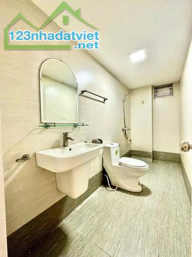 Bán nhà phố Quang Trung, quận Hà Đông, dt 38m2, 5T gần chợ Hà Đông, nhỉnh 7 tỷ - 2