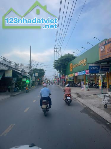Bán nhà mặt tiền 15x40m giá 25 tỷ Đường Phan Văn Hơn - 1