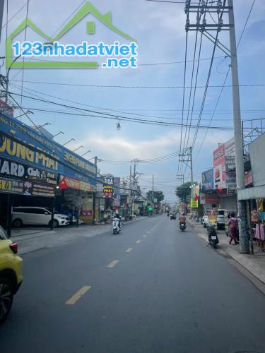 Bán nhà mặt tiền 15x40m giá 25 tỷ Đường Phan Văn Hơn - 2