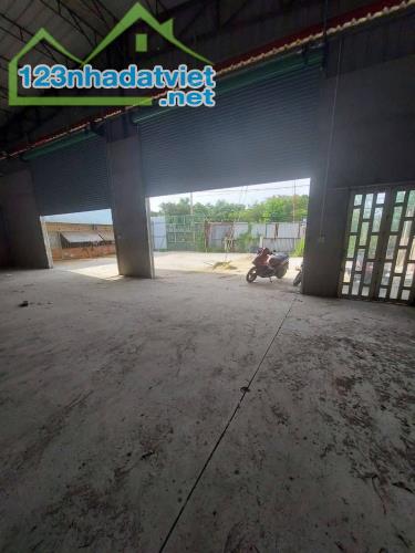 Bán nhà mặt tiền 20x60m giá 35 tỷ Đường Nguyễn Văn Bứa