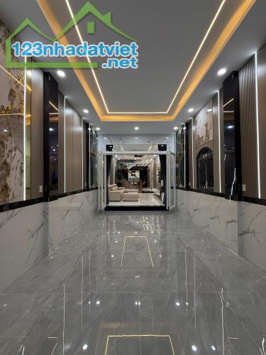 BÁN GẤP NHÀ MẶT TIỀN THỚI AN 13, QUẬN 12 –4 TẦNG, 100m²–CHỈ 9,5 TỶ –FULL NỘI THẤT CAO CẤP - 1