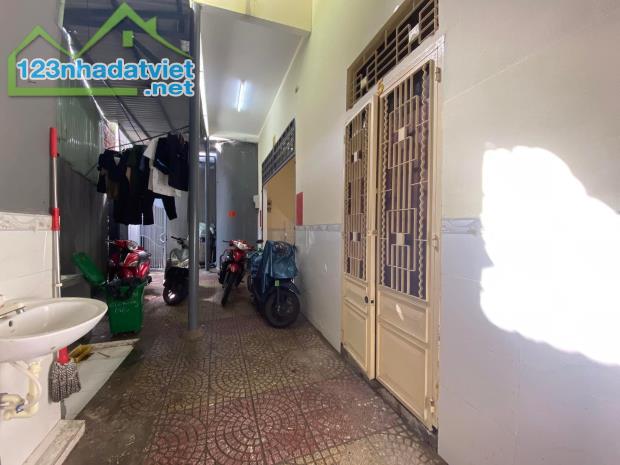 Chính chủ bán dãy trọ 110m2 ngang 10m nở hậu gần ĐH Duy Tân Nguyễn Văn Linh Đà Nẵng chưa