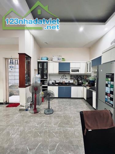 BÁN NHÀ HẺM XE HƠI NHỰA - 4 TẦNG BTCT - 5PN - 6WC - 84M2-THÔNG SỐ VÀNG NGANG KHỦNG (6x14 - 2