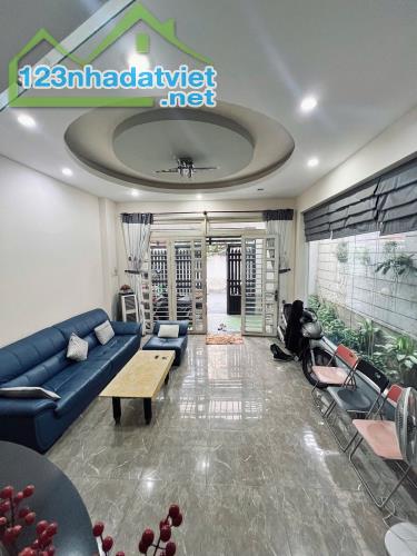 BÁN NHÀ HẺM XE HƠI NHỰA - 4 TẦNG BTCT - 5PN - 6WC - 84M2-THÔNG SỐ VÀNG NGANG KHỦNG (6x14 - 3