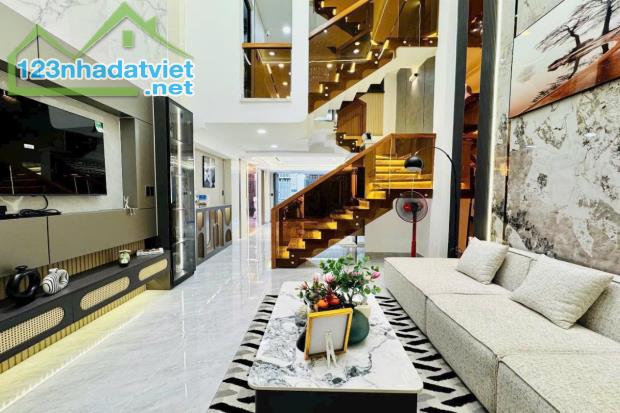 Bán nhà đường Nguyễn Tư Giản, Gò Vấp, 48 m² (4m x 12m), sát MT - Giá 8.5 tỷ TL