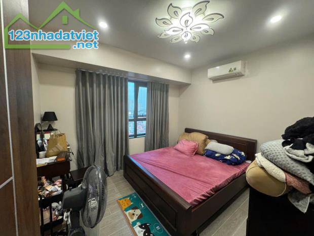 CHUNG CƯ XUÂN LA HÀNG XÓM NGOẠI GIAO ĐOÀN, THANG MÁY ÊM RU: 72M, GIÁ 5.X TỶ - 2