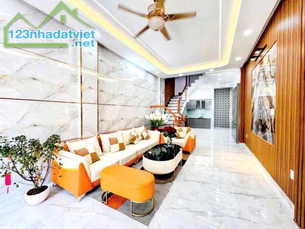 Bán Nhà Mặt Tiền,Ngay Ngã Tư Bốn xã,BHHA ( 4m x 16 m x 3 Tầng) 6,95 Tỷ TL - 4