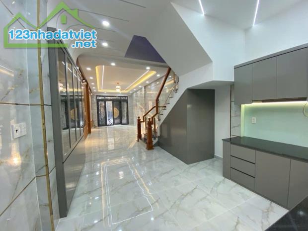 Bán Nhà Mặt Tiền,Ngay Ngã Tư Bốn xã,BHHA ( 4m x 16 m x 3 Tầng) 6,95 Tỷ TL - 3